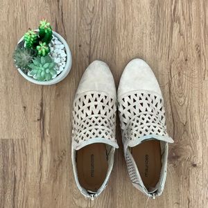 Maurices cut out ankle booties. 7.5